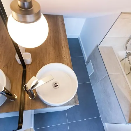 Magnifique Duplex Climatise De 40m² *