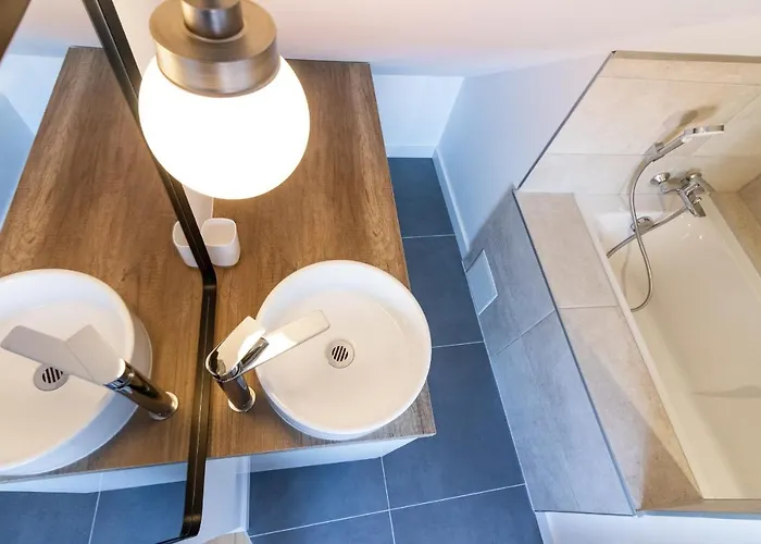 Magnifique Duplex Climatise De 40m² *